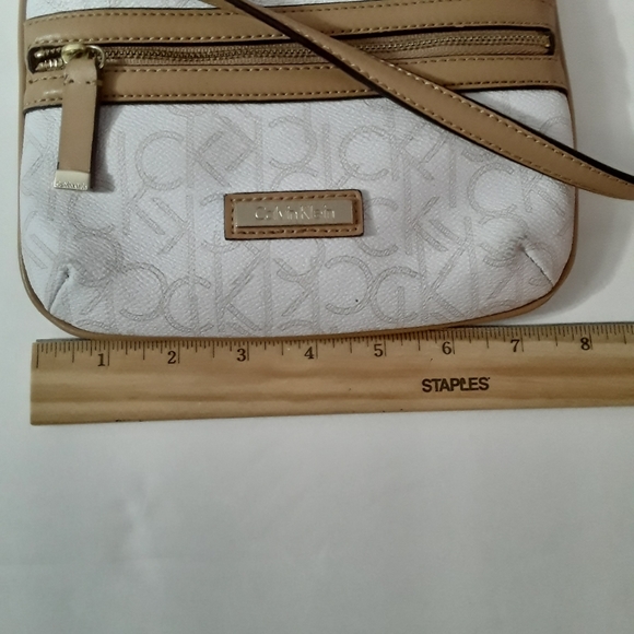 Calvin Kline Handbag - Picture 6 of 9